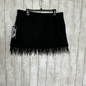 Elegant Black Feathered Mini Skirt